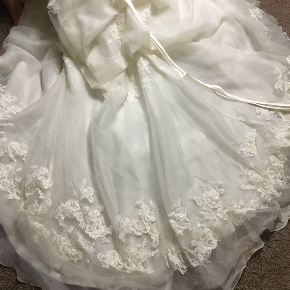 Gorgeous wedding dress